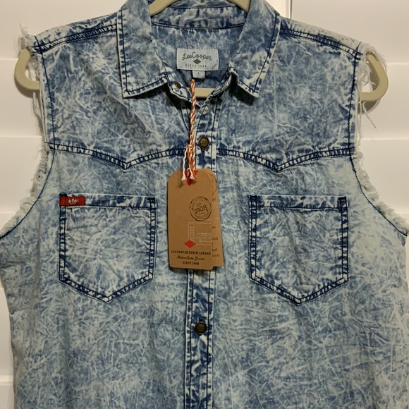 Denim Shirt - Lee Cooper Acid Wash Distressed Denim Shirt Size Large - Picture 2 of 12